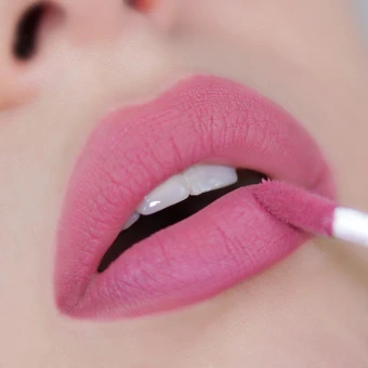 R "Complimenti" ЖИДКАЯ Помада Nude Matte тон 15-det_img